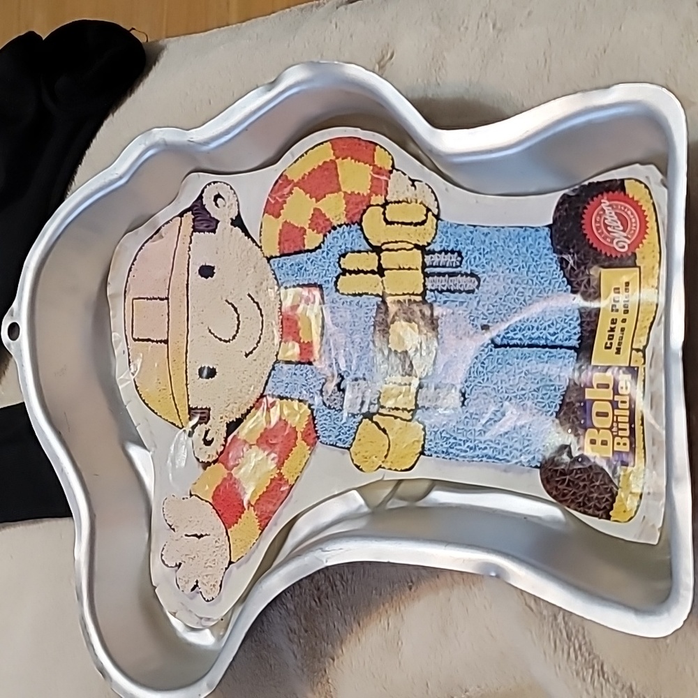 Wilton Bob the Builder Cake Pan (2105-5025,from 2002)